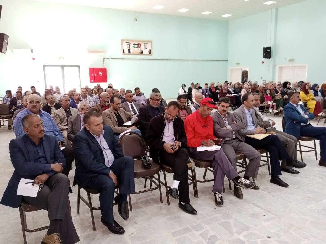 اجتماع مديرة التربية والتعليم للواء البادية الشمالية الغربية  مع  مديري ومديرات المدارس