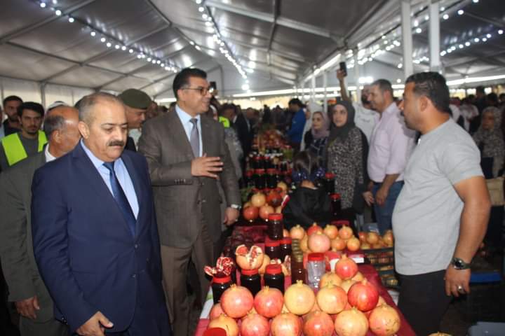 الحنيفات يعفي مشتركين مهرجان الرمان الرابع عشر من رسوم الاشتراك وزراعة اربد تبدأ بإعادة رسوم اليوم