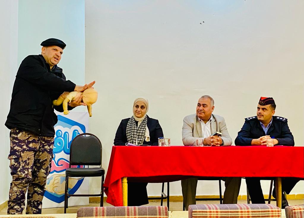محاضره توعويه عن الإسعافات الأولية والاطفاء في مادبا 