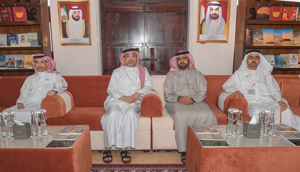 نادي تراث الإمارات ومركز توثيق سيرة الملك عبدالله بن عبدالعزيز يبحثان التعاون المشترك