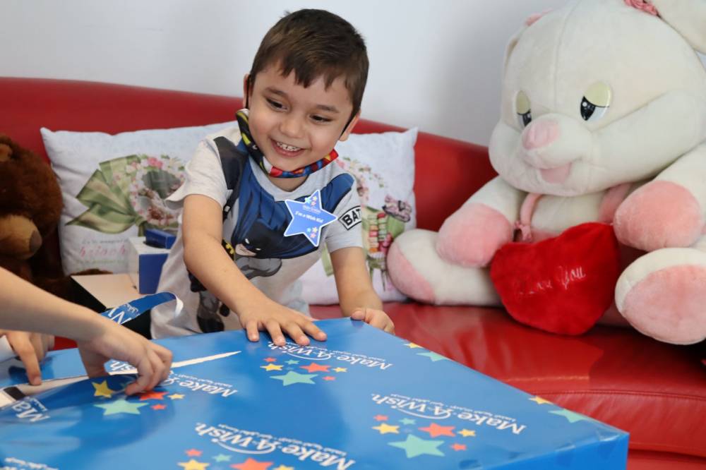 أمنية تزرع مشاعر الأمل والسعادة في قلوب 689 طفلاً وطفلة من 34 جنسية