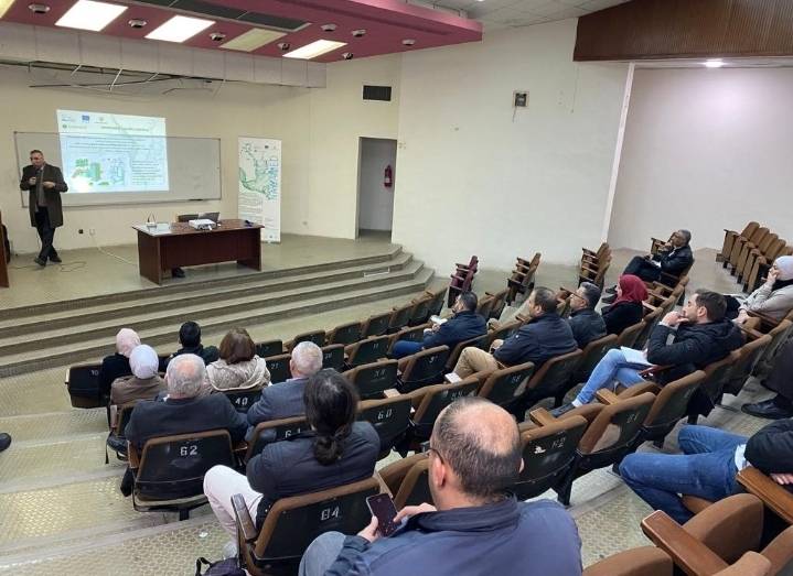برئاسة الدكتور أحمد السلايمة زيارات ميدانية الى المحطة التجريبية في الجامعة الأردنية بالتعاون مع مشروع NAWAMED 