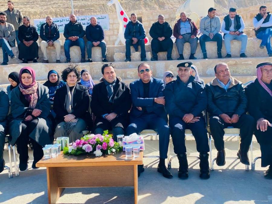 رئيس سلطة اقليم البترا الدكتور سليمان الفرجات يرعى حفل يوم الشجرة