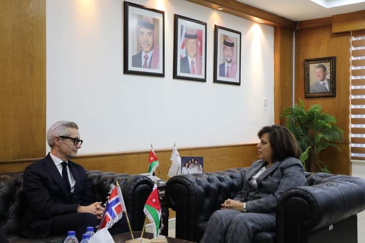 السقاف لدى استقبالها سفير النرويج تؤكد على عمق العلاقات الأردنية النرويجية  