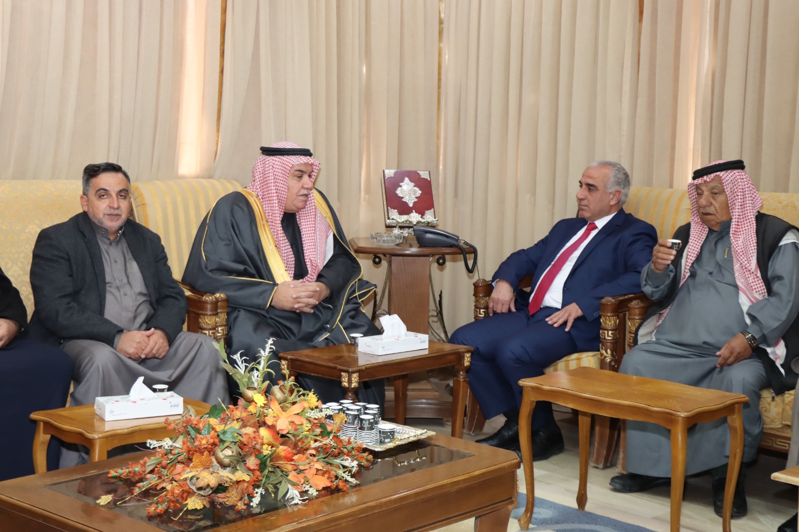 رئيس جامعة الحسين بن طلال يلتقي رئيس وأعضاء غرفة تجارة معان