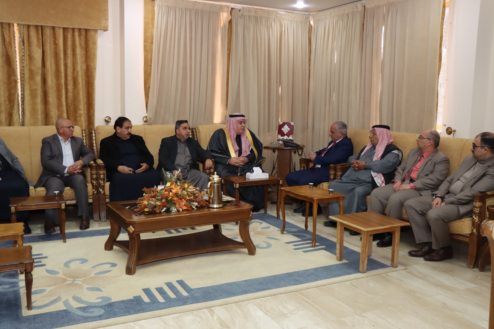 رئيس جامعة الحسين بن طلال يلتقي رئيس وأعضاء غرفة تجارة معان