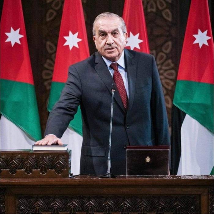 وزير الأشغال يوعز باستكمال أعمال معالجة البنية التحتية التي تضررت خلال المنخفض