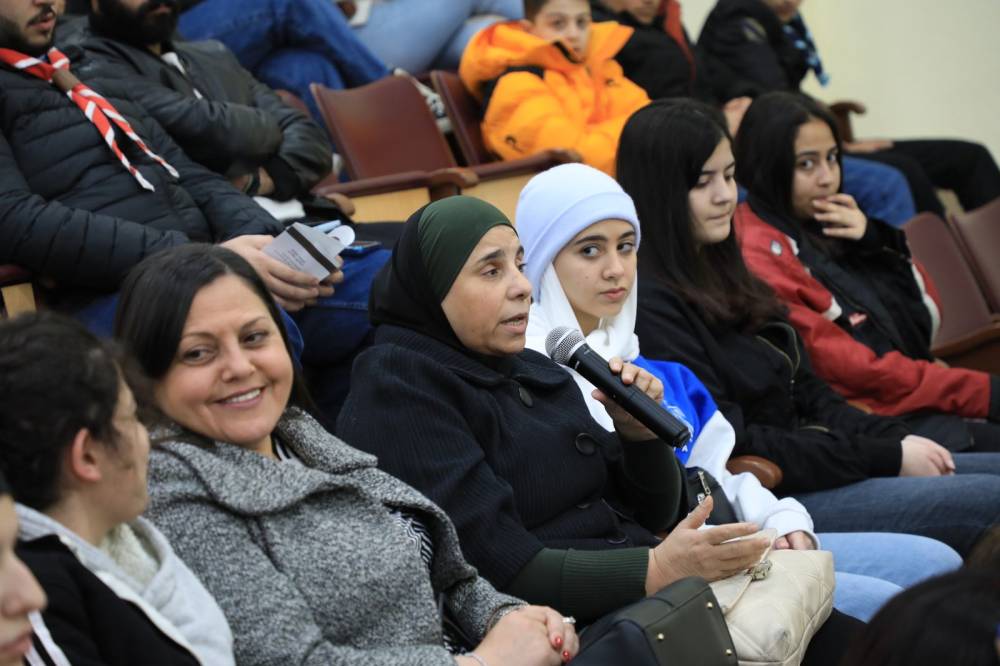 جلسة تعريفية بجائزة الحسين بن عبدالله الثاني للعمل التطوعي في الفحيص