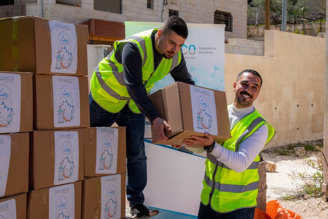 شركة جورامكو تجسد التزاماتها التكافلية وروحها الإنسانية بتوزيع 500 طرد غذائياً رمضانياً