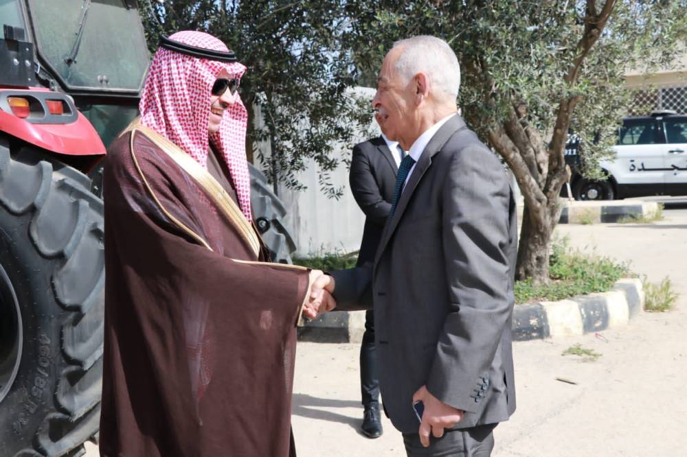دشن السفير السعودي لدى الاردن ، هدية خادم الحرمين الشريفين من التمور للأردن، 