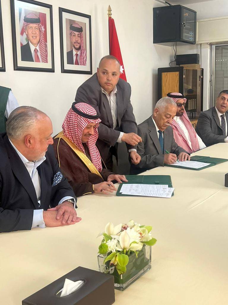 دشن السفير السعودي لدى الاردن ، هدية خادم الحرمين الشريفين من التمور للأردن، 