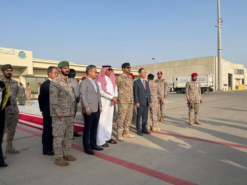 وصول طائرة كورية من السودان على متنها 29 كوريًّا إلى جدة