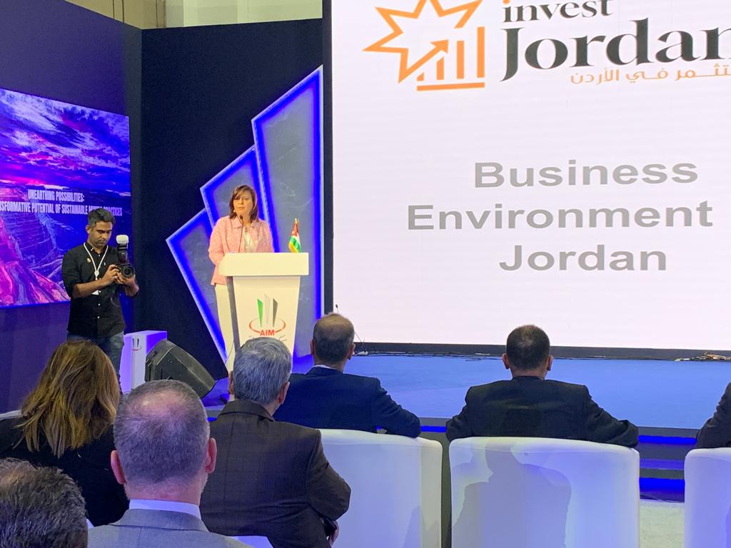 السقاف تستعرض فرص الاستثمار بالأردن في ملتقى الاستثمار السنوي بأبو ظبي