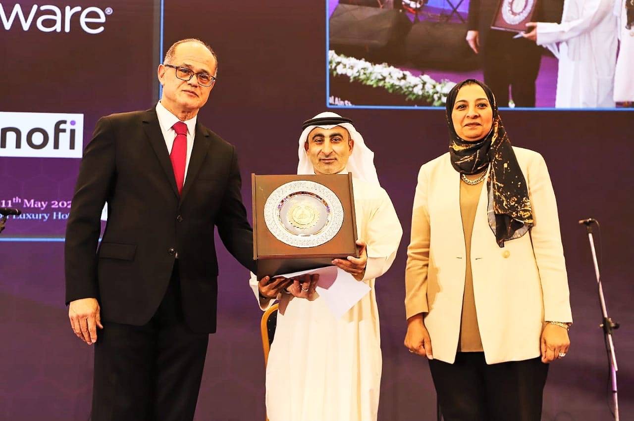 جامعة الإمارات تشارك في مؤتمر جامعة عين شمس الدولي الحادي عشر بمصر