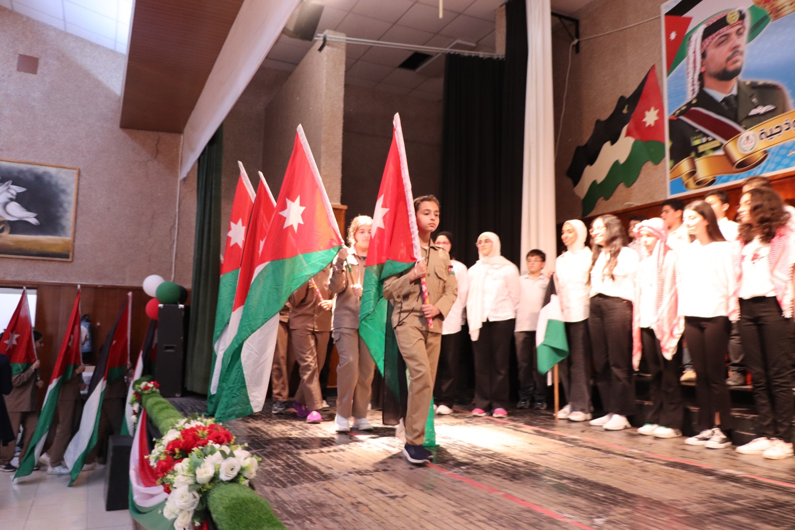 نموذجية اليرموك تحتفل بالذكرى 77 لاستقلال المملكة.. صور 