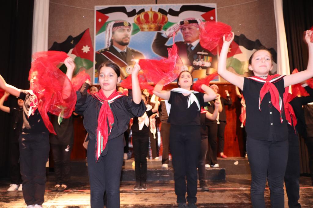 نموذجية اليرموك تحتفل بالذكرى 77 لاستقلال المملكة.. صور 
