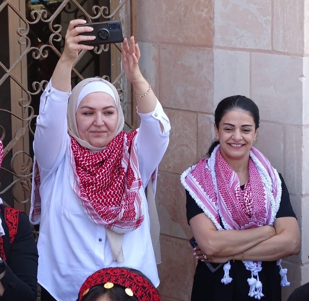 هيئة الإعلام تقيم احتفالا بمناسبة زفاف ولي العهد ضمن احتفالات المملكة بمناسبة زفاف سمو الأمير الحسين بن عبدالله الثاني ولي العهد  والآنسة رجوة السيف