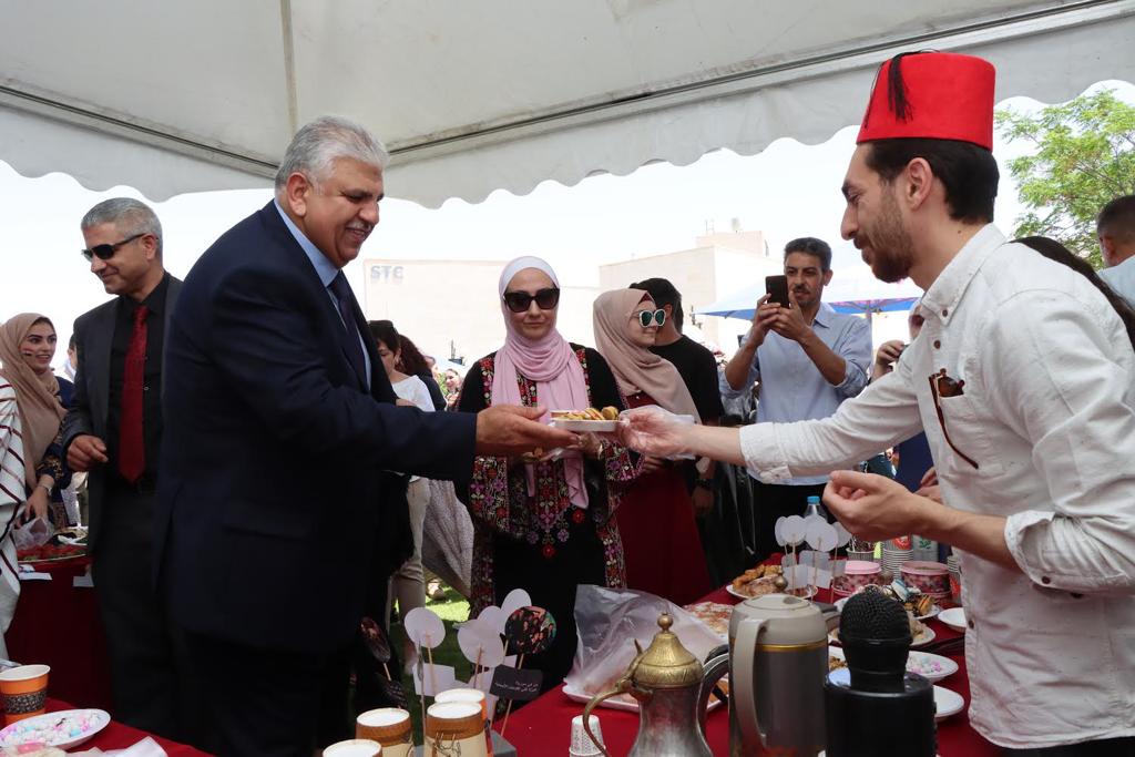 الجامعة الأميركية في مادبا تقيم يوماً لطلبة الجاليات الشقيقة والصديقة