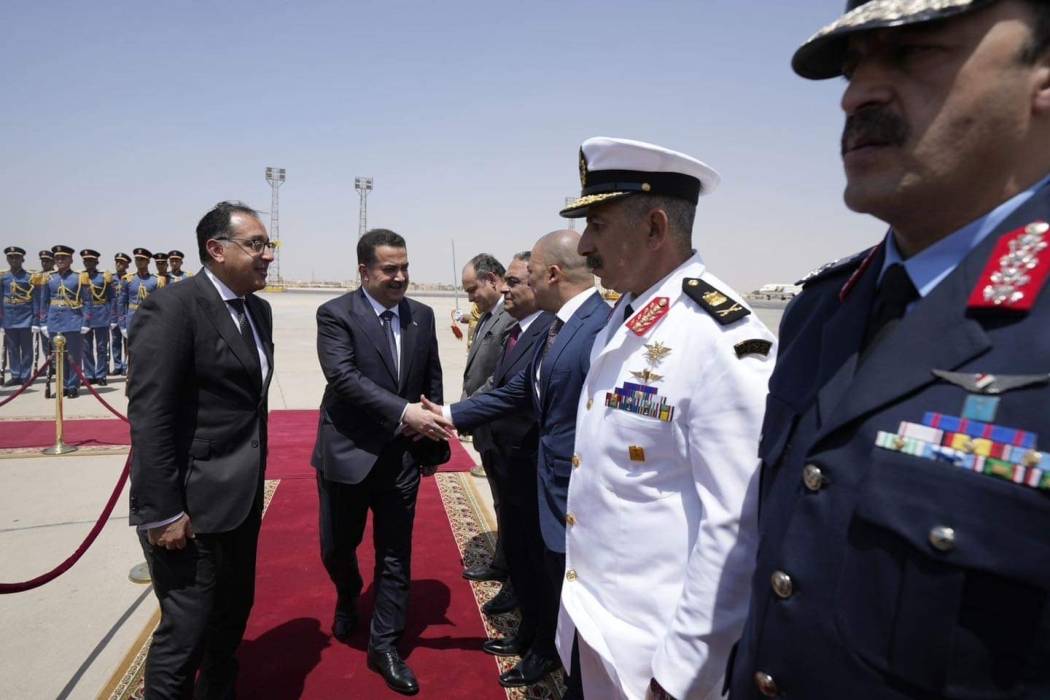 وفد عراقي رفيع المستوى برئاسة السوداني وصل القاهرة ويلتقي شيخ الازهر الشريف