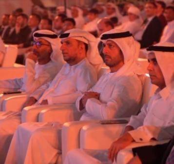 مدرسة الأكاديمية الأولى بعجمان تحتفل بتخريج طلبة الصف الثاني عشر من طلبة المرحلة الثانوية