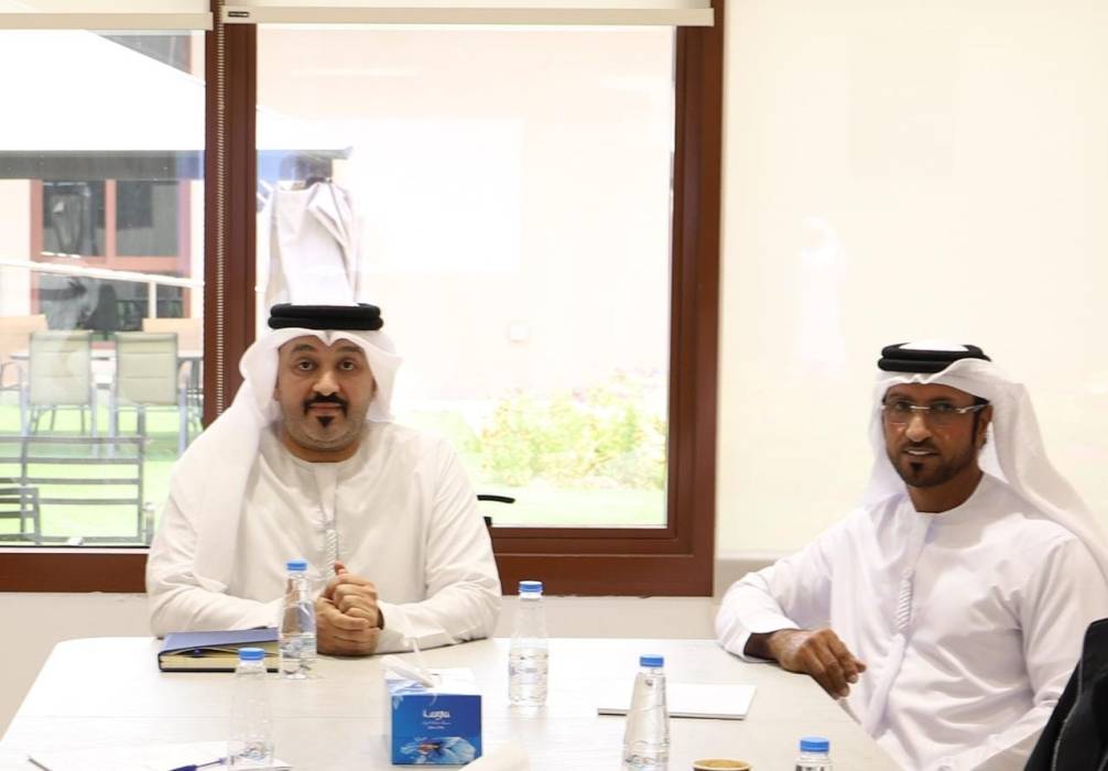الشارقة للهجن يعقد اجتماعاً تنسيقياً مع هيئة البيئة والمحميات