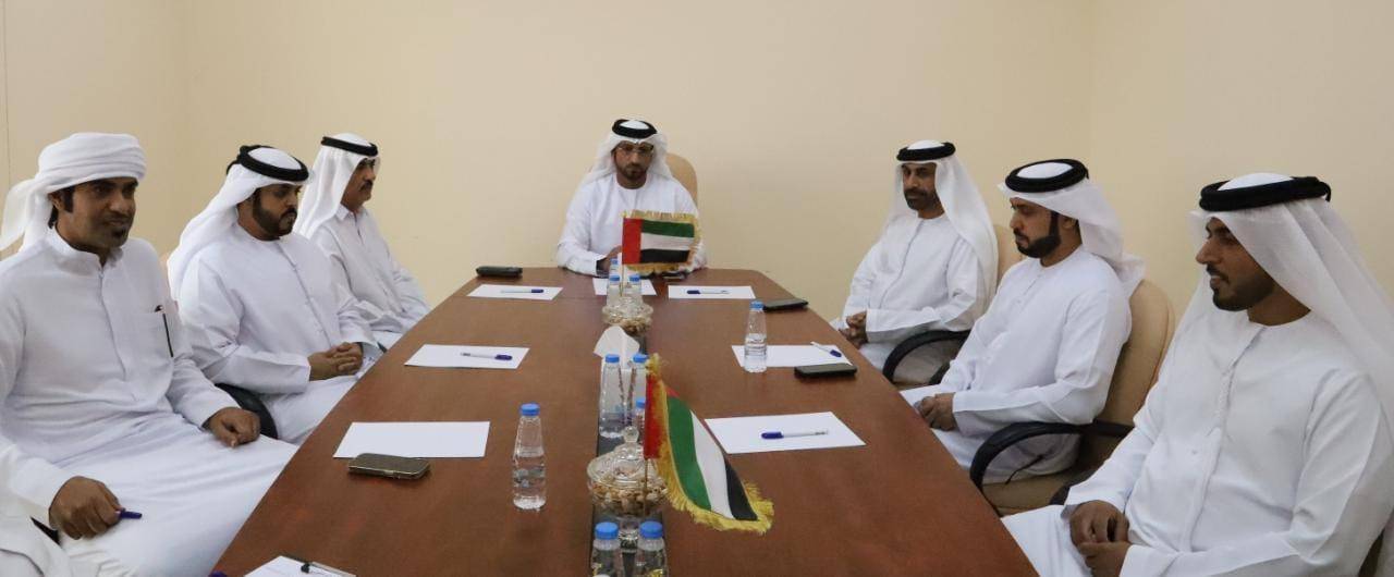 برئاسة مطر الكتبي  نادي الشارقة لسباقات الهجن يعقد اجتماعه السادس