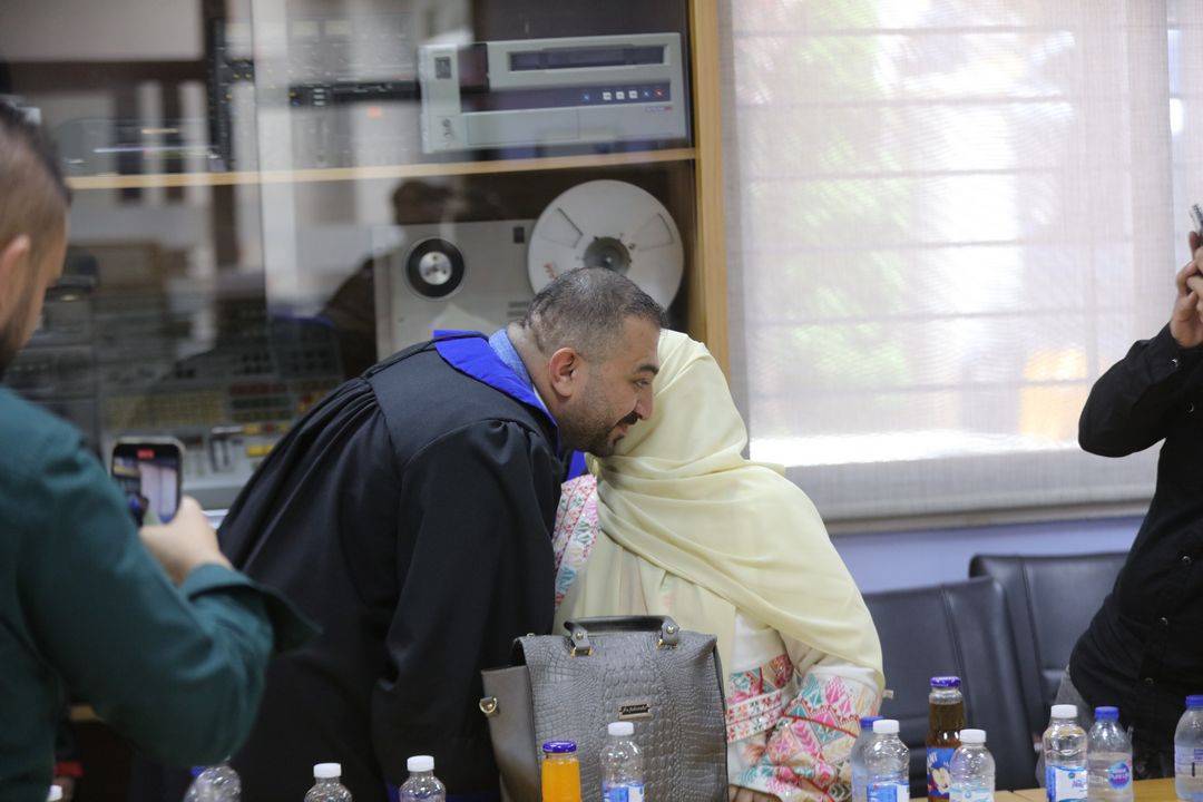 تهنئة للزميل شادي سمحان بمناسبة حصوله على درجة الماجستير في الاعلام 