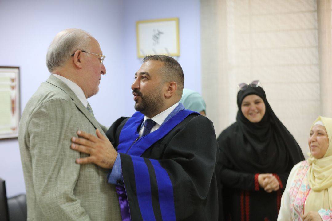 تهنئة للزميل شادي سمحان بمناسبة حصوله على درجة الماجستير في الاعلام 