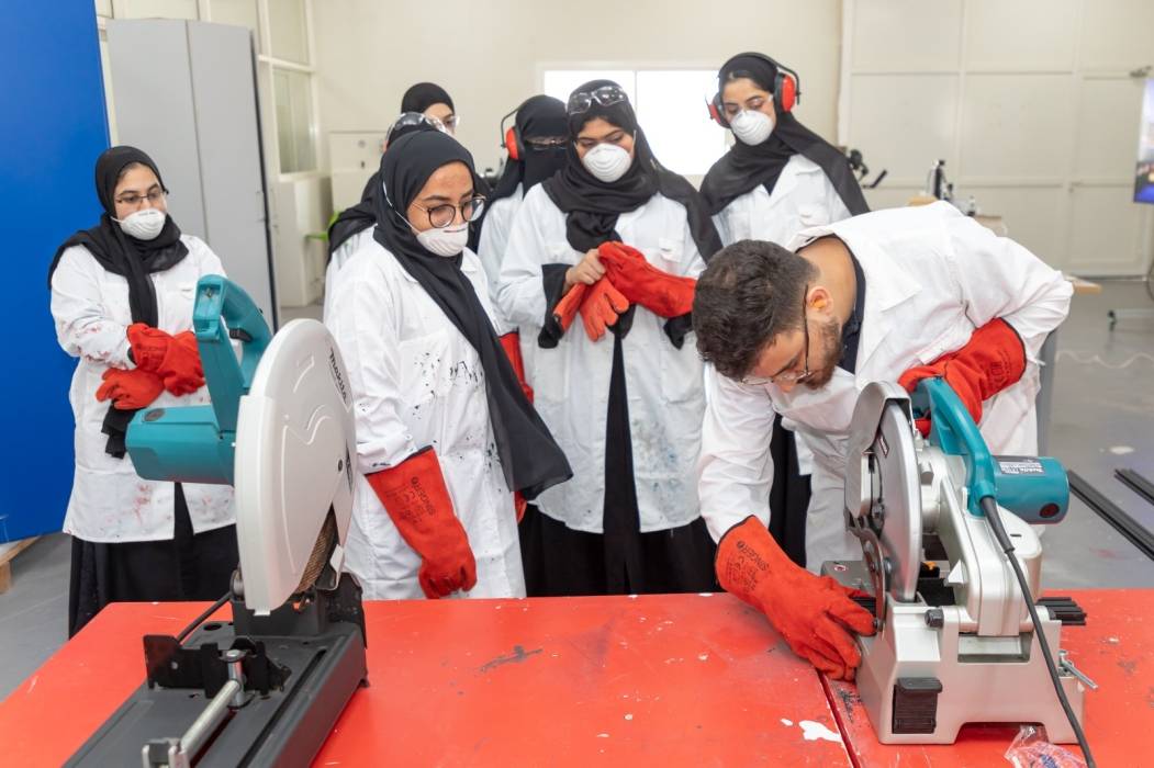 مؤسسة حمدان بن راشد تختتم فعاليات البرنامج الصيفي للموهوبين