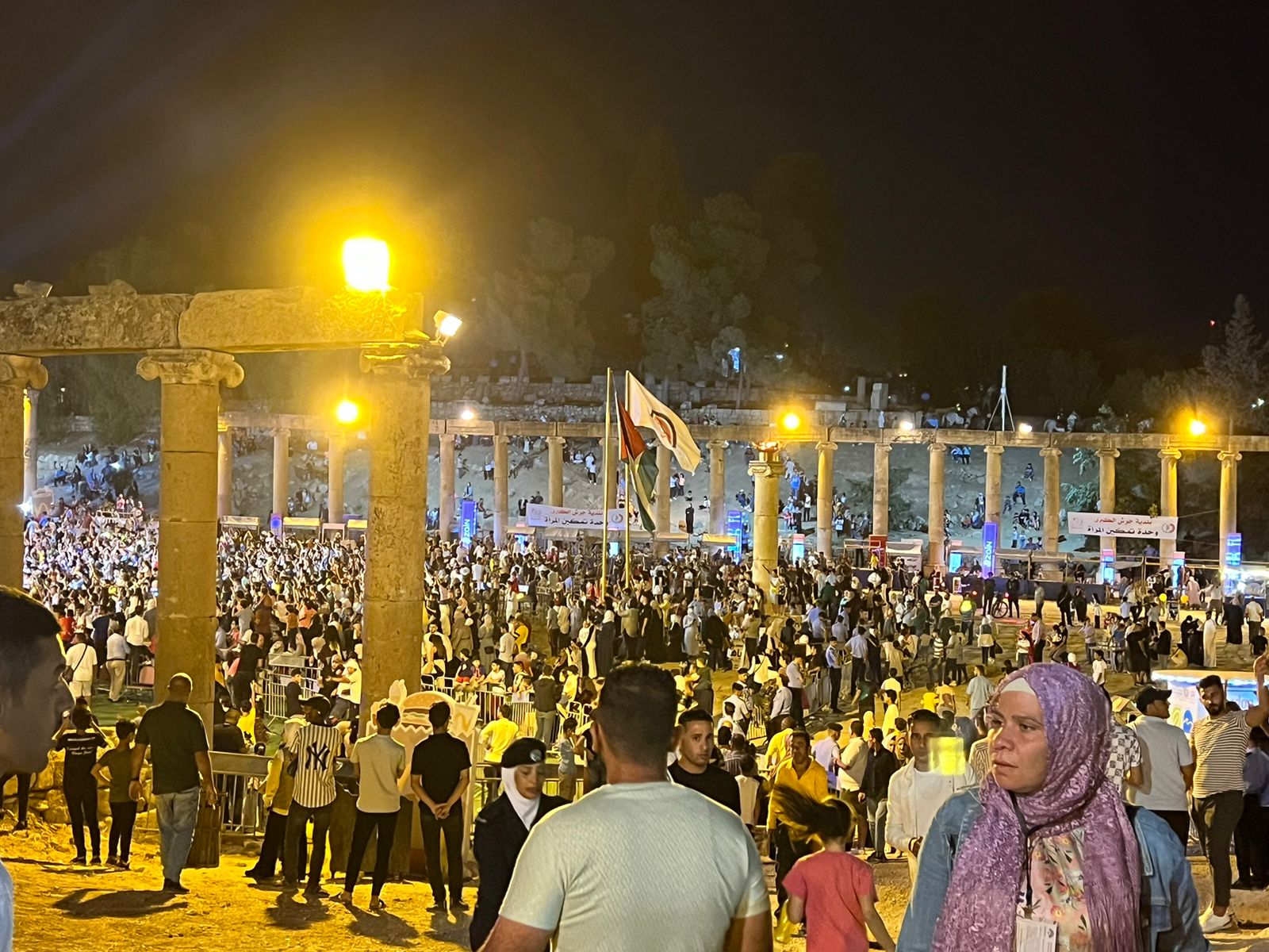 العياصره وفرقة فلسطين نجوم الساحة الرئيسية في اليوم السابع لمهرجان جرش