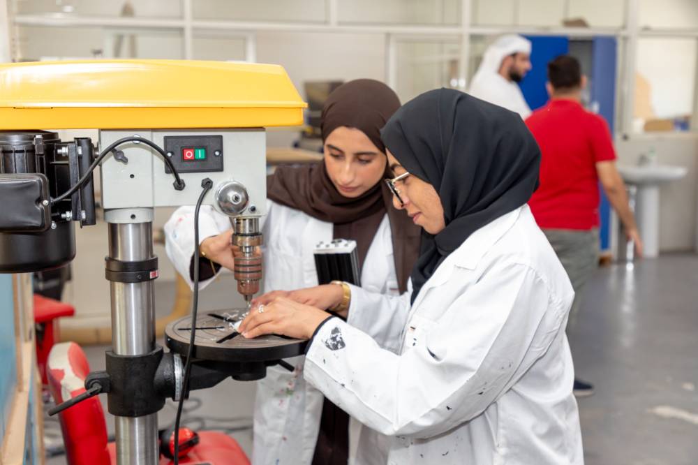 مؤسسة حمدان بن راشد تختتم فعاليات البرنامج الصيفي للموهوبين