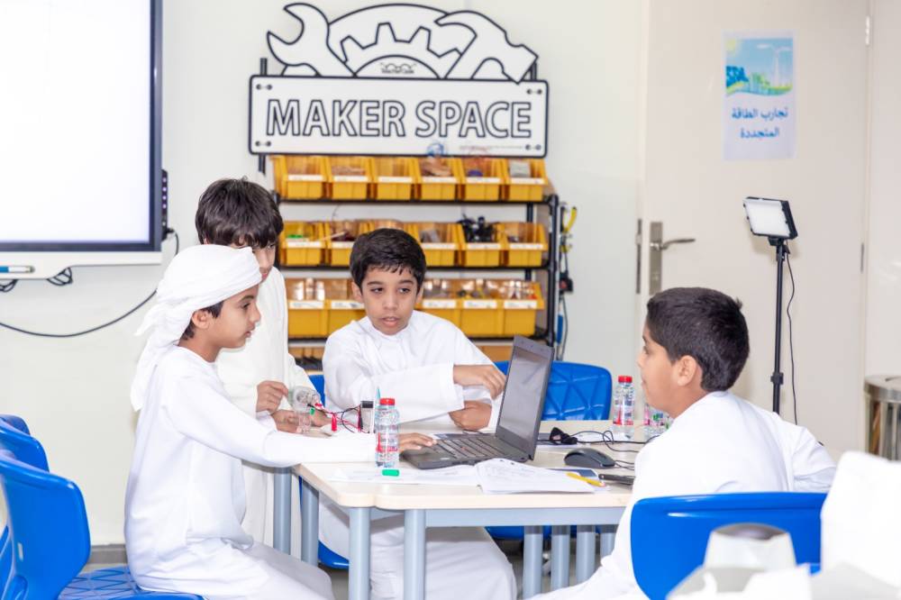 مؤسسة حمدان بن راشد تختتم فعاليات البرنامج الصيفي للموهوبين