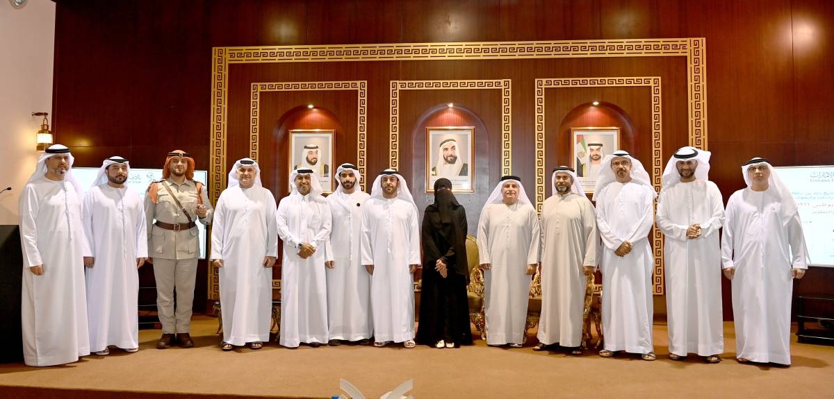 تراث الإمارات ينظم ندوة عن نشأة الجهاز الحكومي بأبوظبي