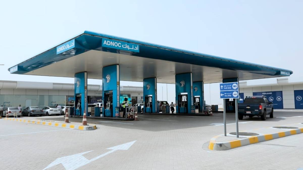 الحملة الوطنية للأمن والسلامة بمحطات الوقود تواصل فعالياتها معززة الالتزام بقواعد  الأمن والسلامة في محطات الوقود