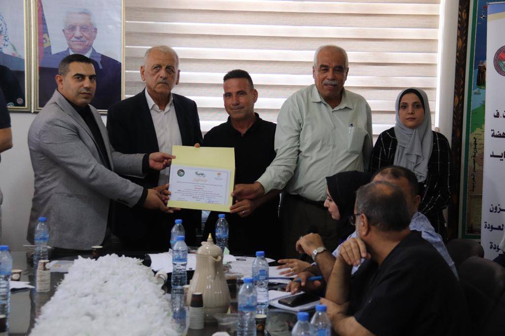  د. أبو هولي يعلن عن أسماء الفائزين بمسابقة جائزة حق العودة لحقول البحث العلمي والبوستر والفيلم القصير