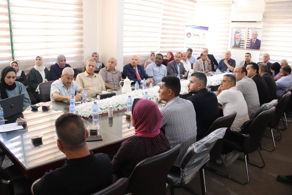  د. أبو هولي يعلن عن أسماء الفائزين بمسابقة جائزة حق العودة لحقول البحث العلمي والبوستر والفيلم القصير