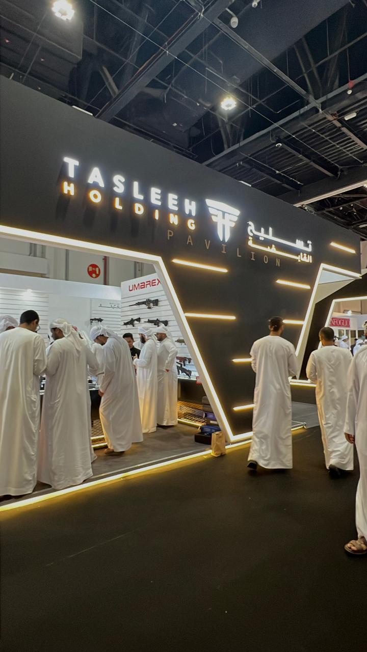 ولي عهد أم القيوين يزور جناح شركة تسليح القابضة في معرض أبوظبي للصيد والفروسية 2023