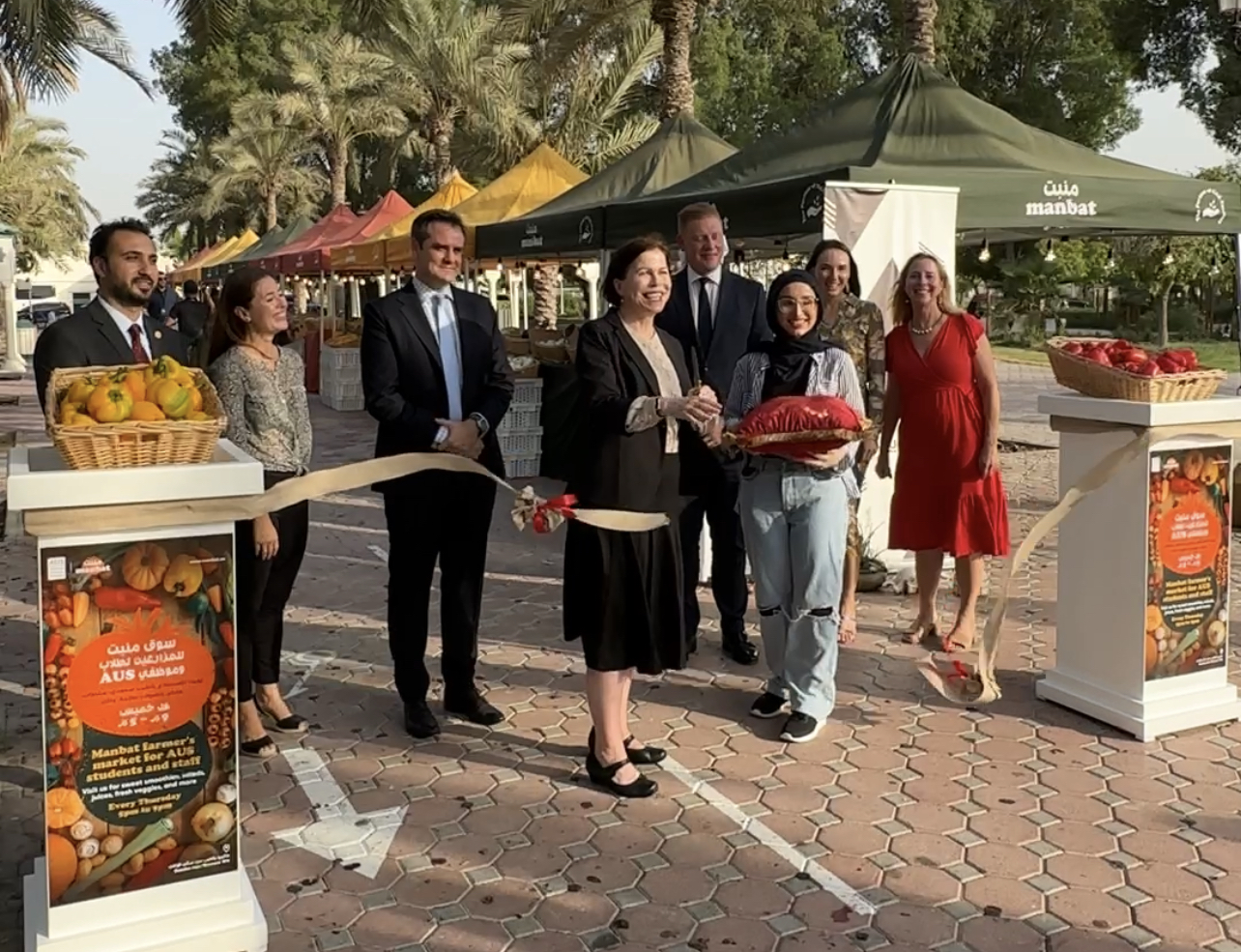 افتتاح سوق منبت للمزارعين في أمريكية الشارقة دعمًا للحياة المستدامة