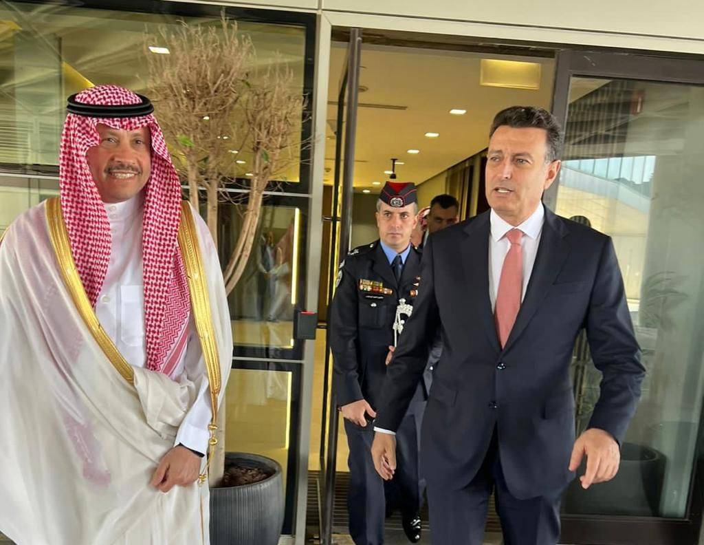 وصول رئيس مجلس الشورى السعودي الى العاصمة الاردنية