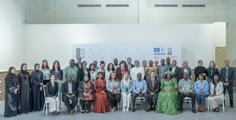 الشارقة للتراث يُطلق الورشة الإقليمية لبناء القدرات للميسرين الجدد