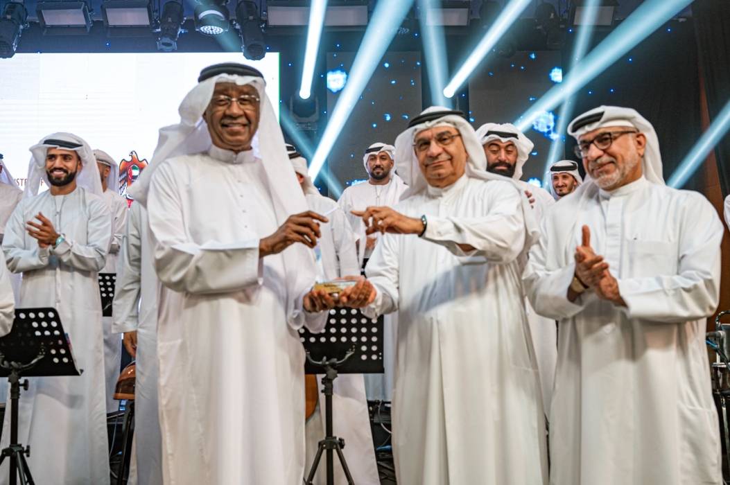 فرقة الإمارات الموسيقية تبدع صوتاً ولحناً في مؤسسة العويس الثقافية