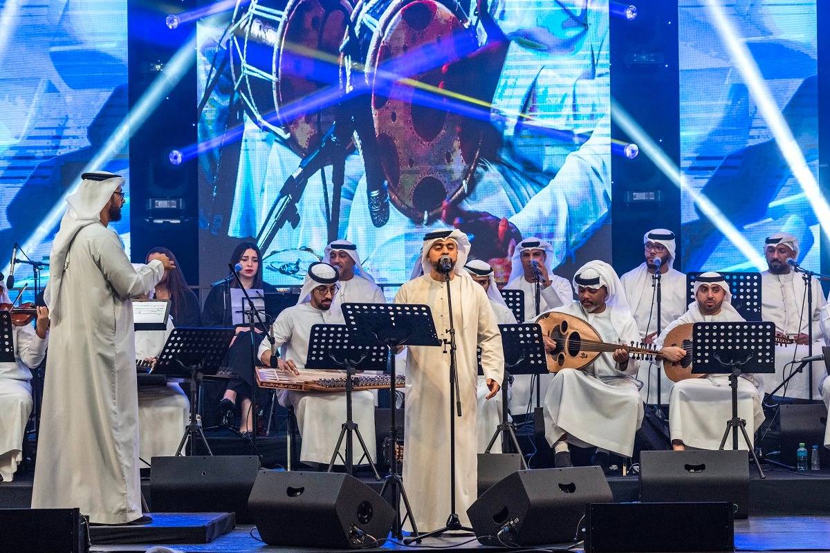 فرقة الإمارات الموسيقية تبدع صوتاً ولحناً في مؤسسة العويس الثقافية