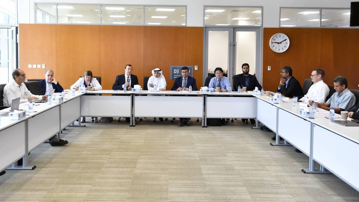 منتدى التعاون البحثي بين جامعة الإمارات  وجامعة سنغافورة الوطنية يناقش سُبل التعاون المشترك