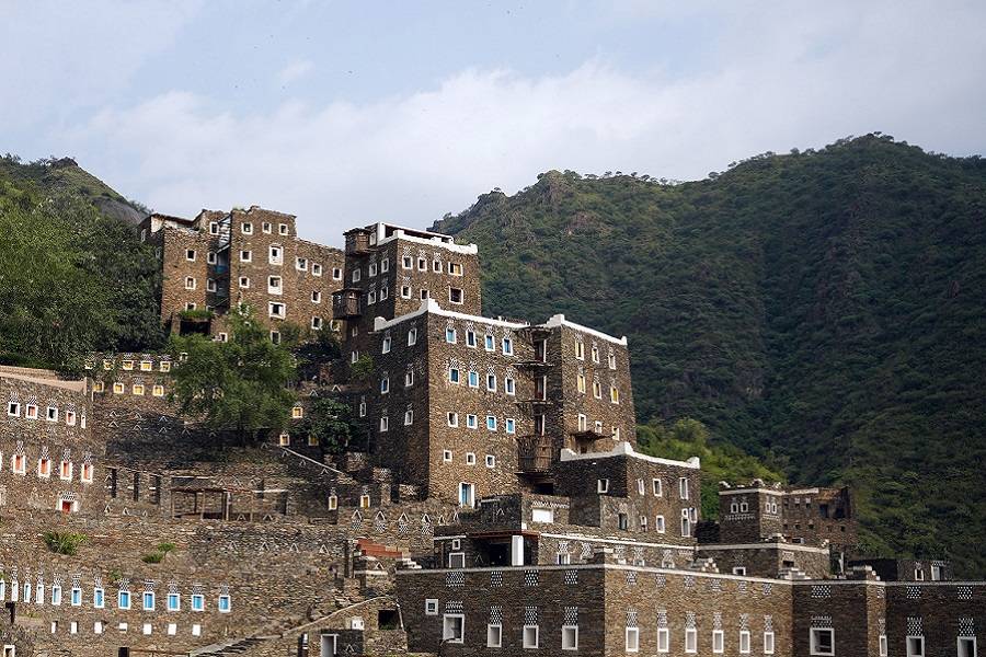 سمو ولي العهد يُطلق المخطط العام لمشروع قمم السودة