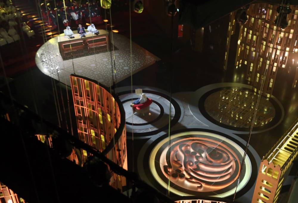 نجوم من شاطئ الراحة بأبوظبي.. مطالع القصائد بطاقات العبور إلى ذائقة الجمهور