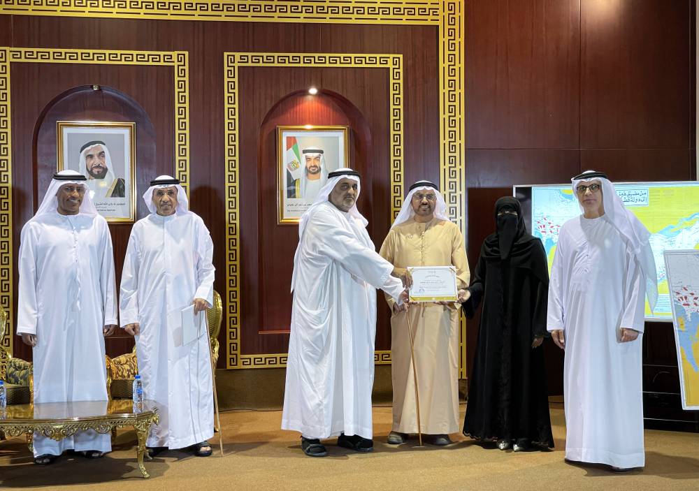 «تراث الإمارات» ينظم محاضرة عن مغاصات اللؤلؤ في الإمارات