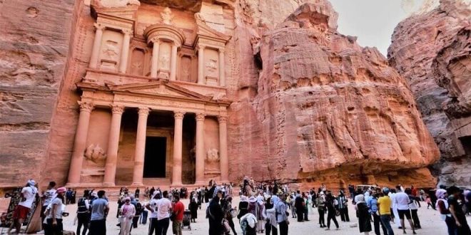 منظمة السياحة العالمية: الأردن من أفضل الوجهات السياحية  نمواً في أعداد الزوار خلال الأشهر السبعة من عام 2023 وحققت المرتبة التاسعة عالميا.