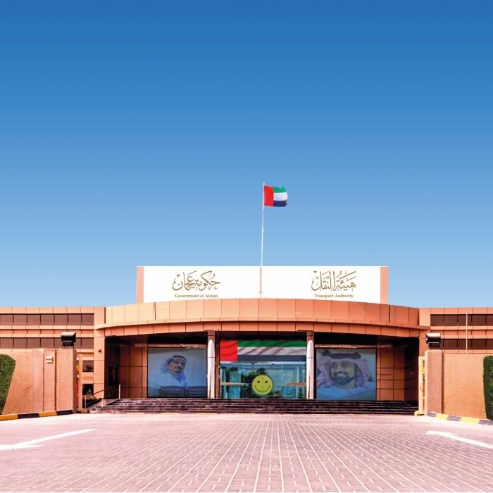 نقل عجمان  تستعرض الخطط التشغيلية لشركات الامتياز