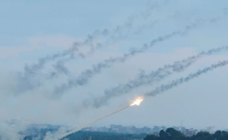 صافرات الإنذار تدوي في بئر السبع بعد قصف المقاومة