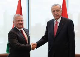 الملك والرئيس التركي يؤكدان أهمية وقف التصعيد في غزة